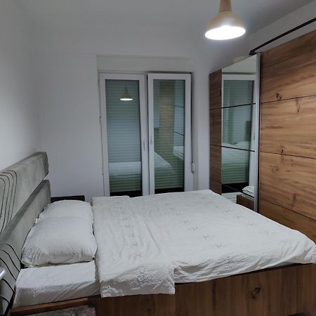 Cozy Apartment Pristina Exterior foto